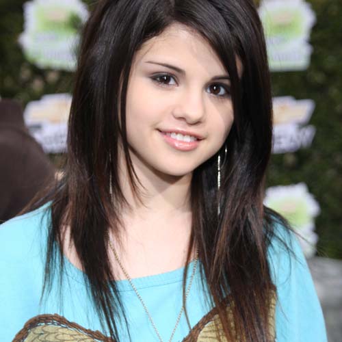 Selena-Gomez.